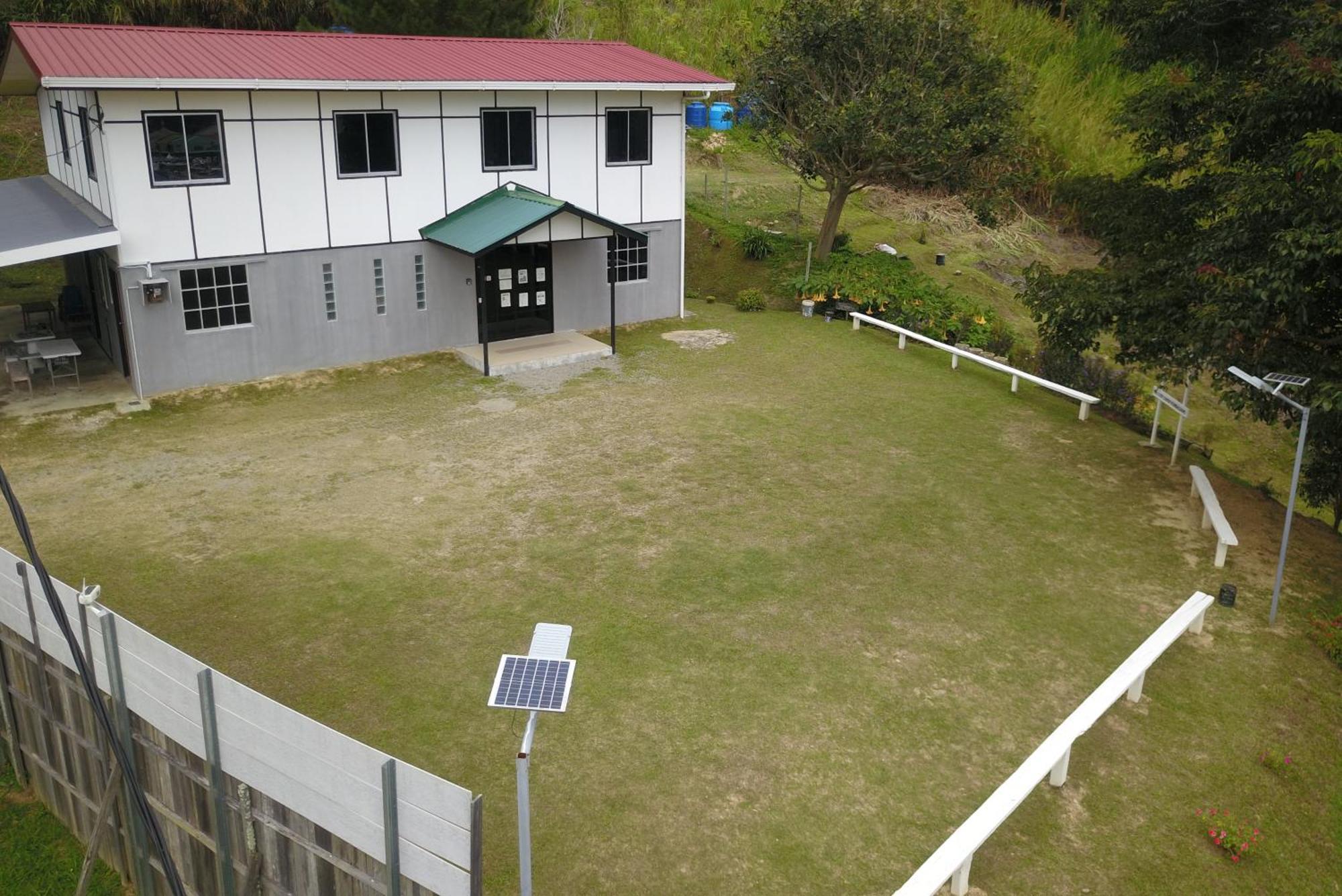 The Explorer Kundasang Luaran gambar